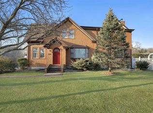 61 Brook Ln, Sayville, NY 11782