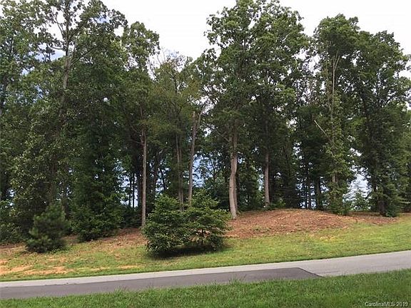5th image of 5028 Duchy Dr #37