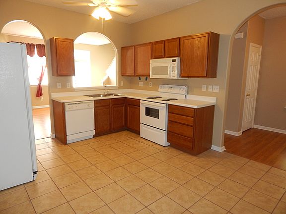 4th image of 307 Alabarda Ln