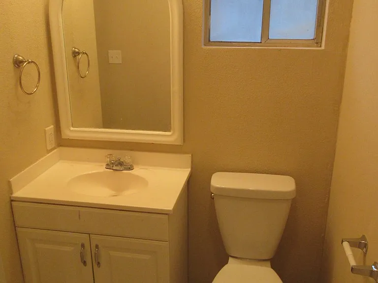 7802 Peacock Park — Photo 9