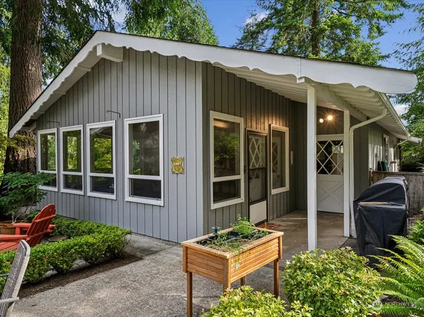 8111 56th Street NW, Gig Harbor, WA 98335