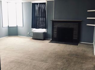 208 W Main St APT D, Staunton, IL 62088