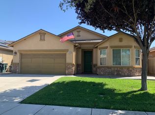 2440 S Laguna Ct, Visalia, CA 93292