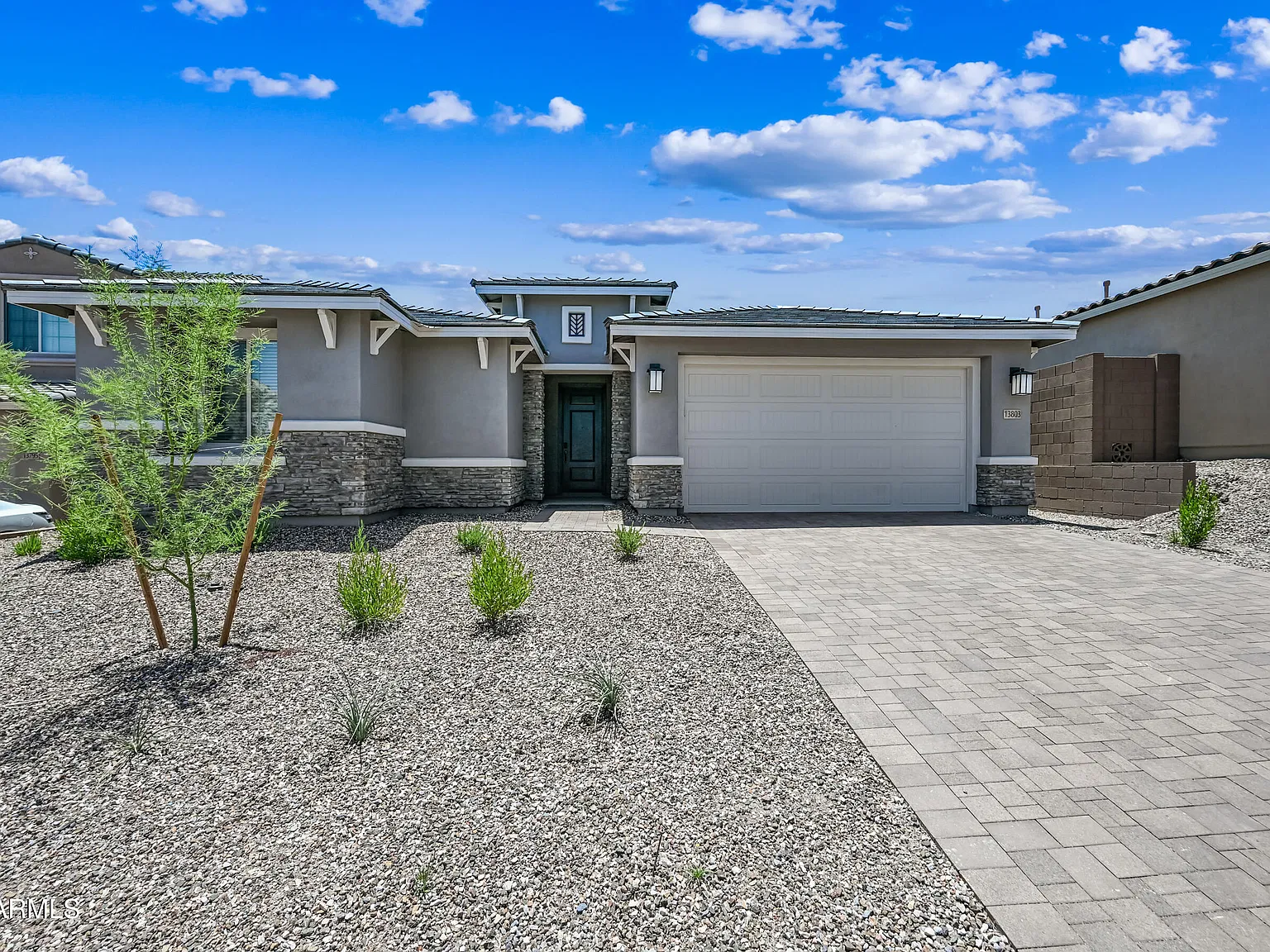 4 bed, 3.5 bath, 2694 sqft, $2,795 — Photo 1