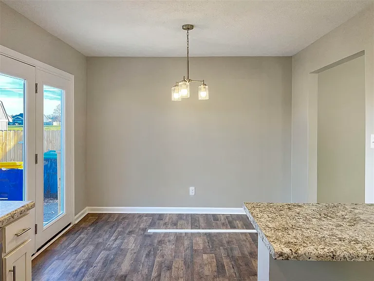 1248 Derek Dr — Photo 20