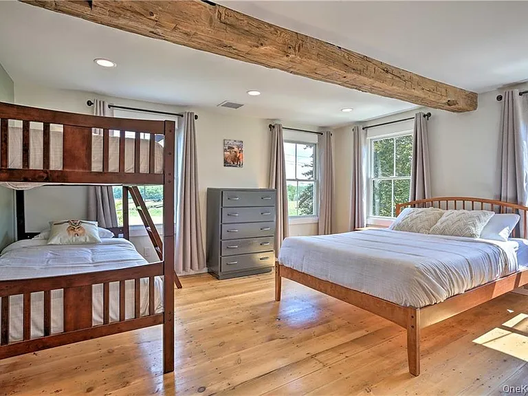 207 S Plank Rd — Photo 18