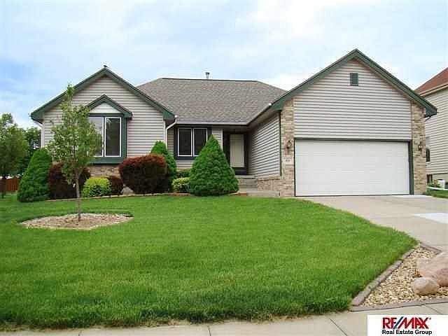 1st image of 410 Fleetwood Dr