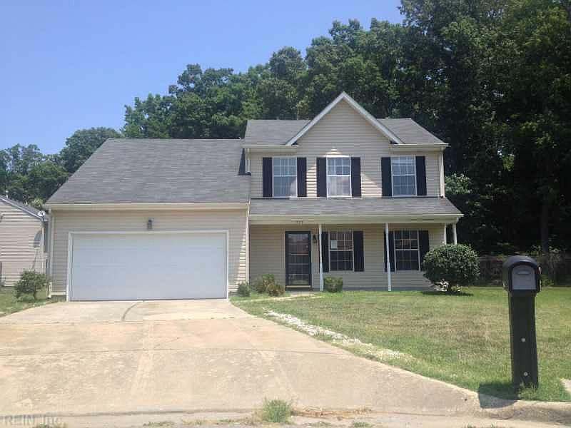 1st image of 527 Jean Ct
