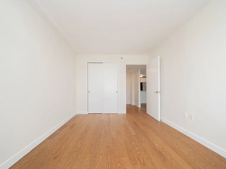 75-25 153rd St #1103 — Photo 8