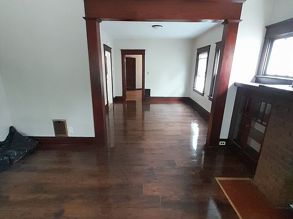 2nd image of 85 Columbus Ave APT 1
