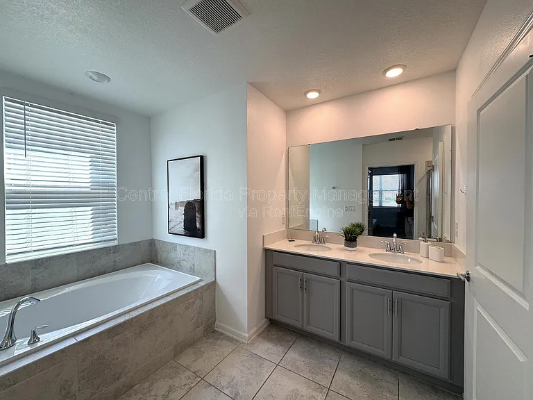 1031 Splash Shot Pl — Photo 9