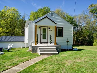 4465 Eastland Ave NE, Louisville, OH, 44641