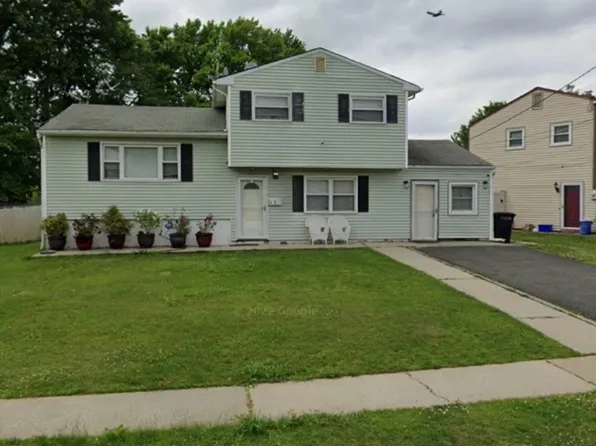 3 Etheridge Dr, Carteret Boro, NJ 07008