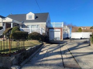 37 Cleveland St APT 2, Valley Stream, NY 11580