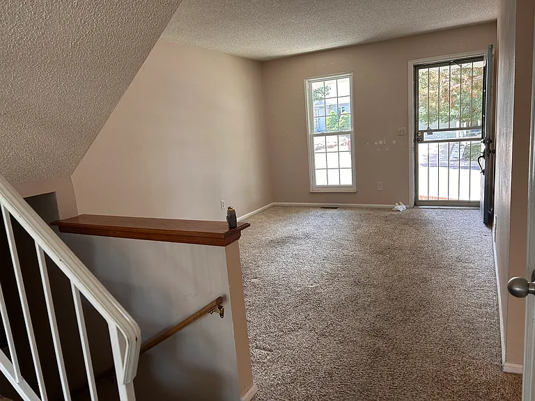 19631 E Bethany Dr — Photo 2