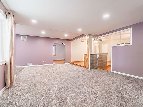 5th image of 5470 Franklin Ave