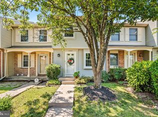 8507 Golden Ridge Ct, Lorton, VA 22079