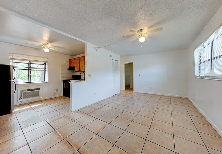 2142 Bradford St #306 — Photo 1