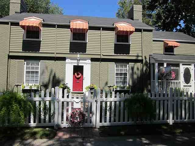 1st image of 33 Beaupre Grosse Pointe Farms Mi