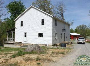 618 Telephone Rd, Galatia, IL 62935