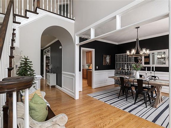 5th image of 2551 King William Dr