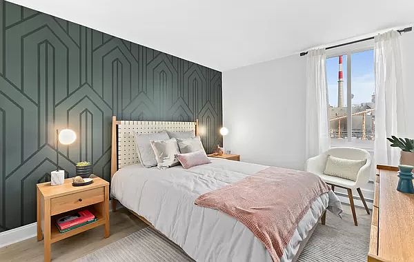 1st image of 546 Main St APT 812