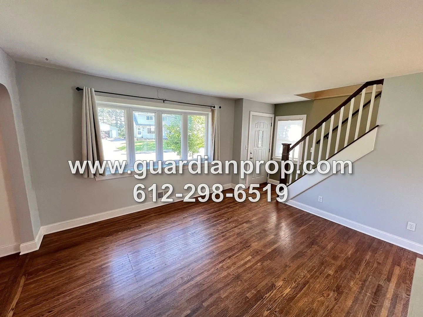 Circle Pines House Available October 1st, Updated Kitchen & Baths, HW Floors, 2 Car Garage, Fence... — Photo 2