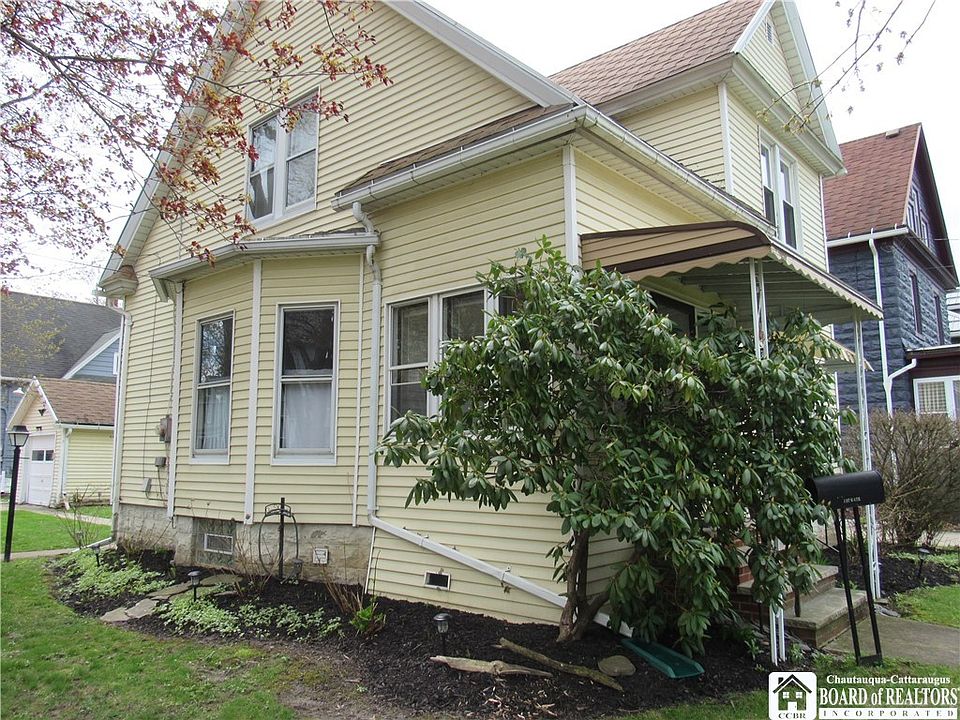 137 W 4th St, Dunkirk, Ny 14048 