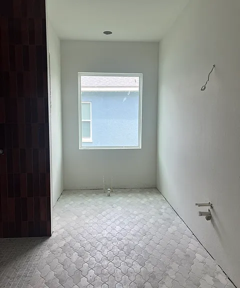 2083 Maverics Dr — Photo 12