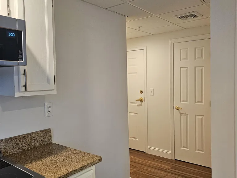 100C Danbury Rd #2K — Photo 3