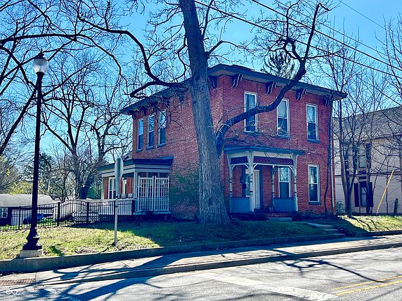 4th image of 99 N Forsythe St