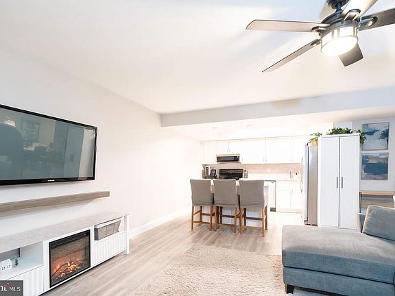 5th image of 42 Cavendish Dr #42