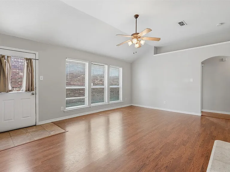 13018 Evergreen Dr — Photo 10