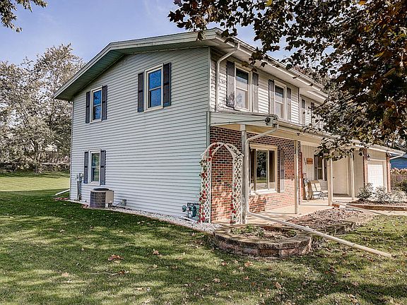 3rd image of 928 South Ave