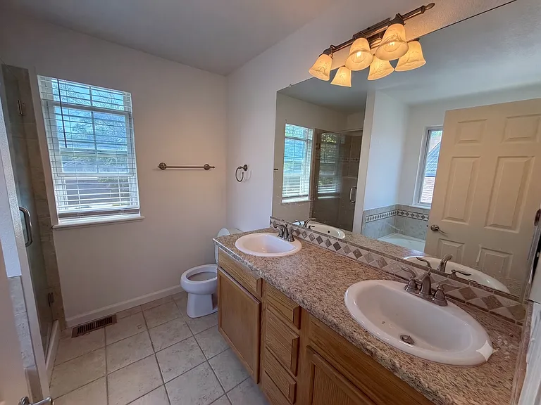 12139 Applewood Ct — Photo 19