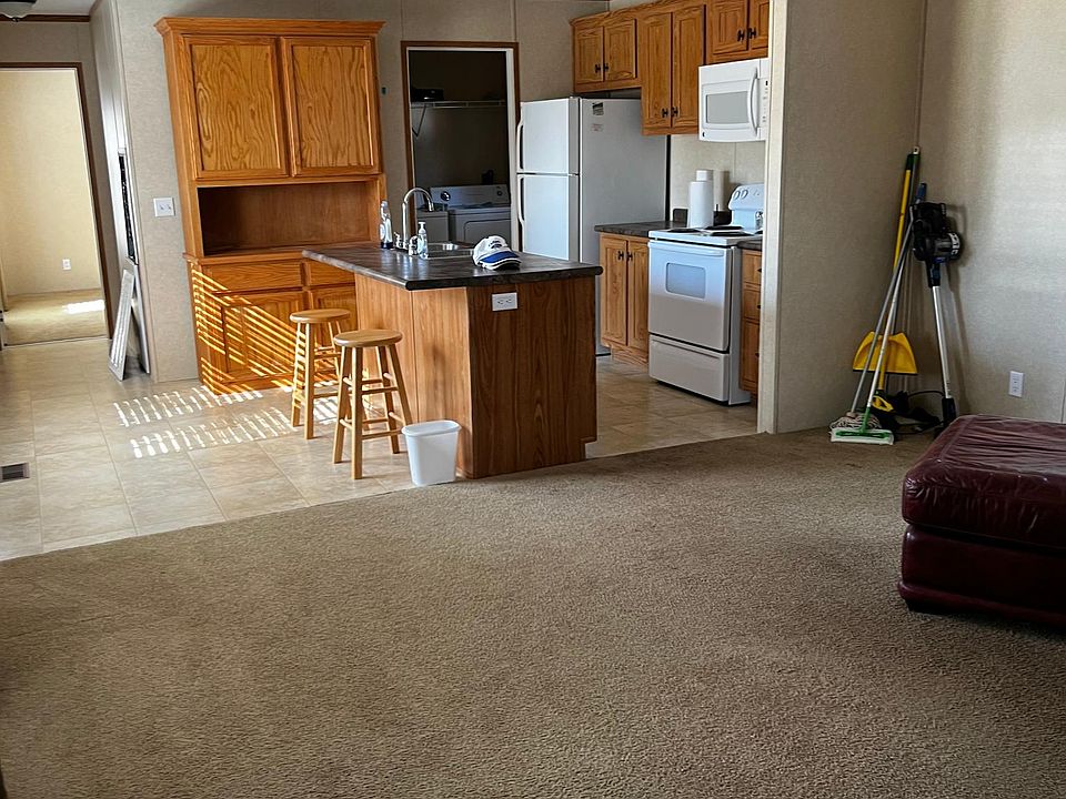 2nd image of 7072 Fm 421 Rd