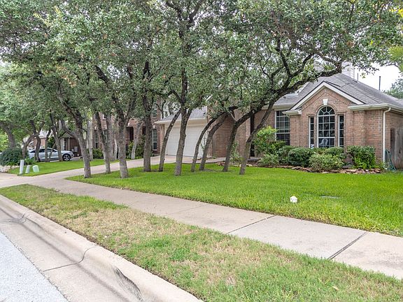 2nd image of 2603 Salerno Pl