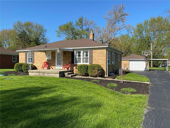 2nd image of 156 Kirk Dr E