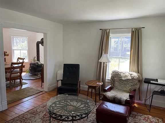 3rd image of 18 Mulford Ave