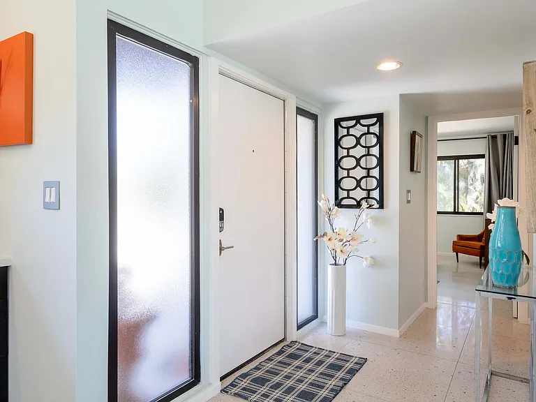 W Acacia Rd — Photo 26