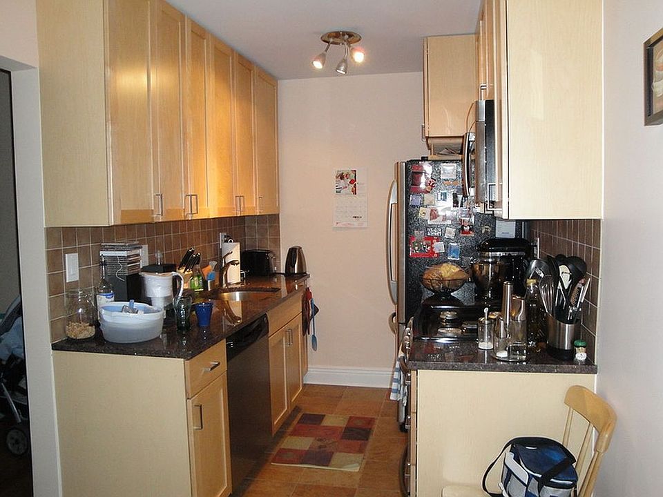 2nd image of 75 Woodhaven Blvd #6B