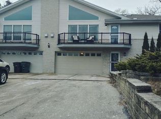 11098 W Forest Home Ave, Franklin, WI 53132