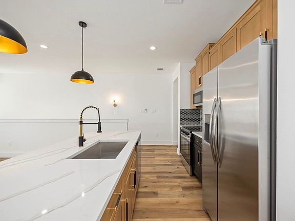 3rd image of 8007 Cora St Unit B