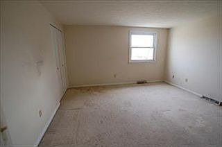 3rd image of 112 New Concord Dr #112