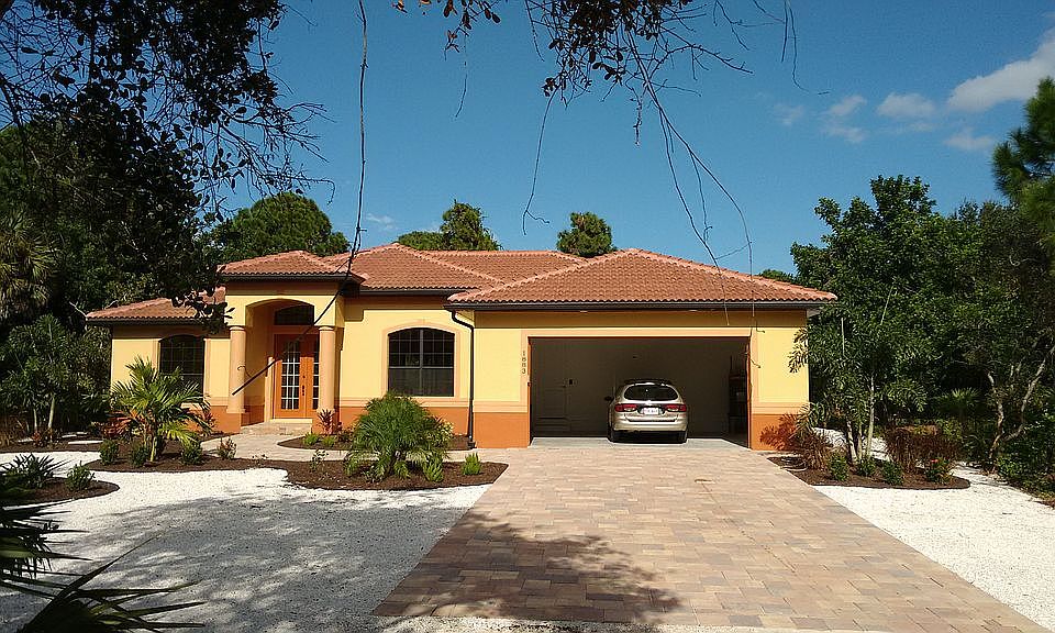 2nd image of 1883 Bayshore Dr