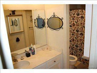 4th image of 13 Bridle Ln #83