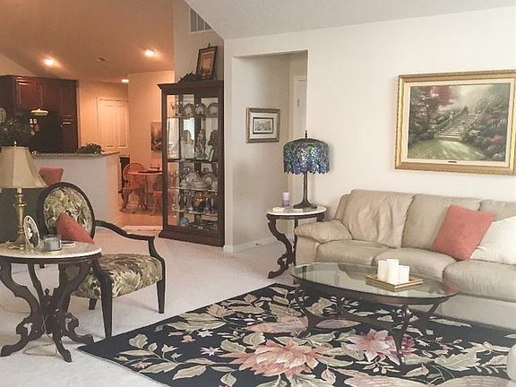 4th image of 9282 Elizabeth Ln