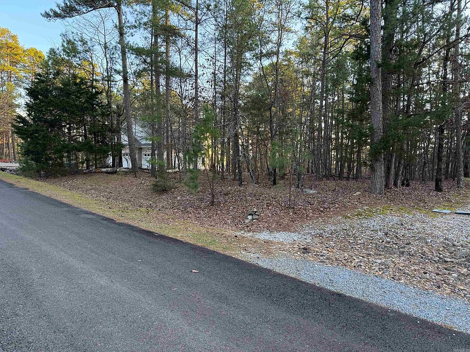 2nd image of 4 Jaguar Ln