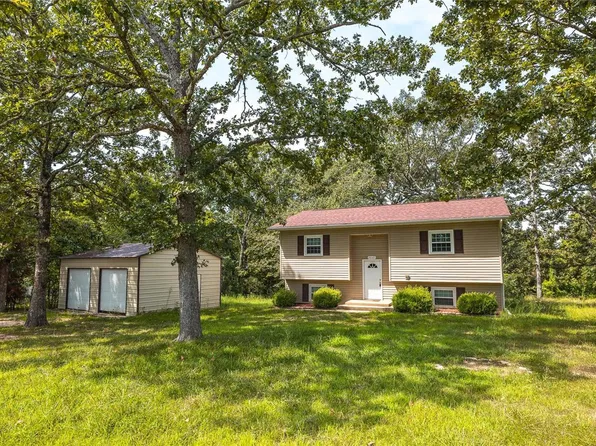 26165 Sutherland Ln, Waynesville, MO 65583