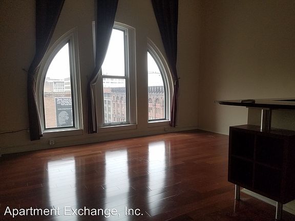 4th image of 1132-1140 Washington Ave #704